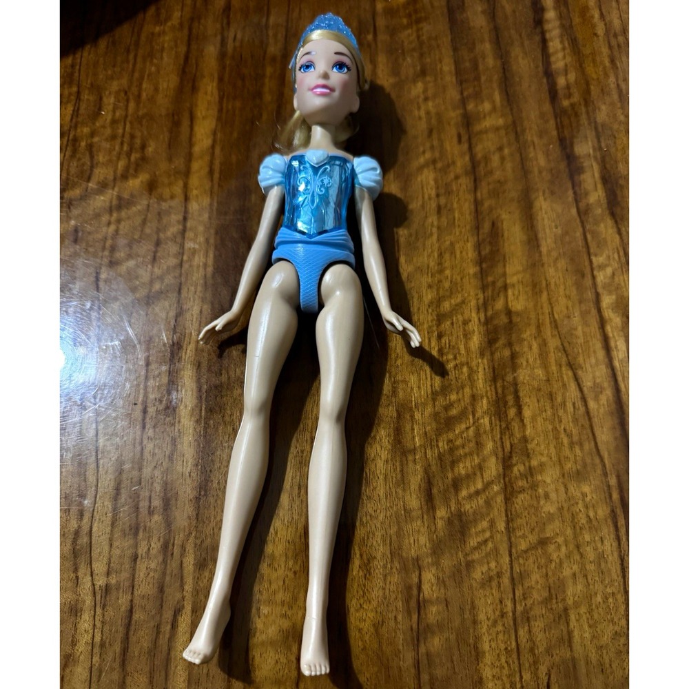 Disney Princess Cinderella 11in Fashion Doll Blonde Hair Tiara Hasbro F0897